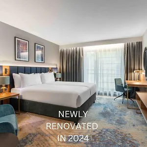 4* מלון Wyndham Old Town
